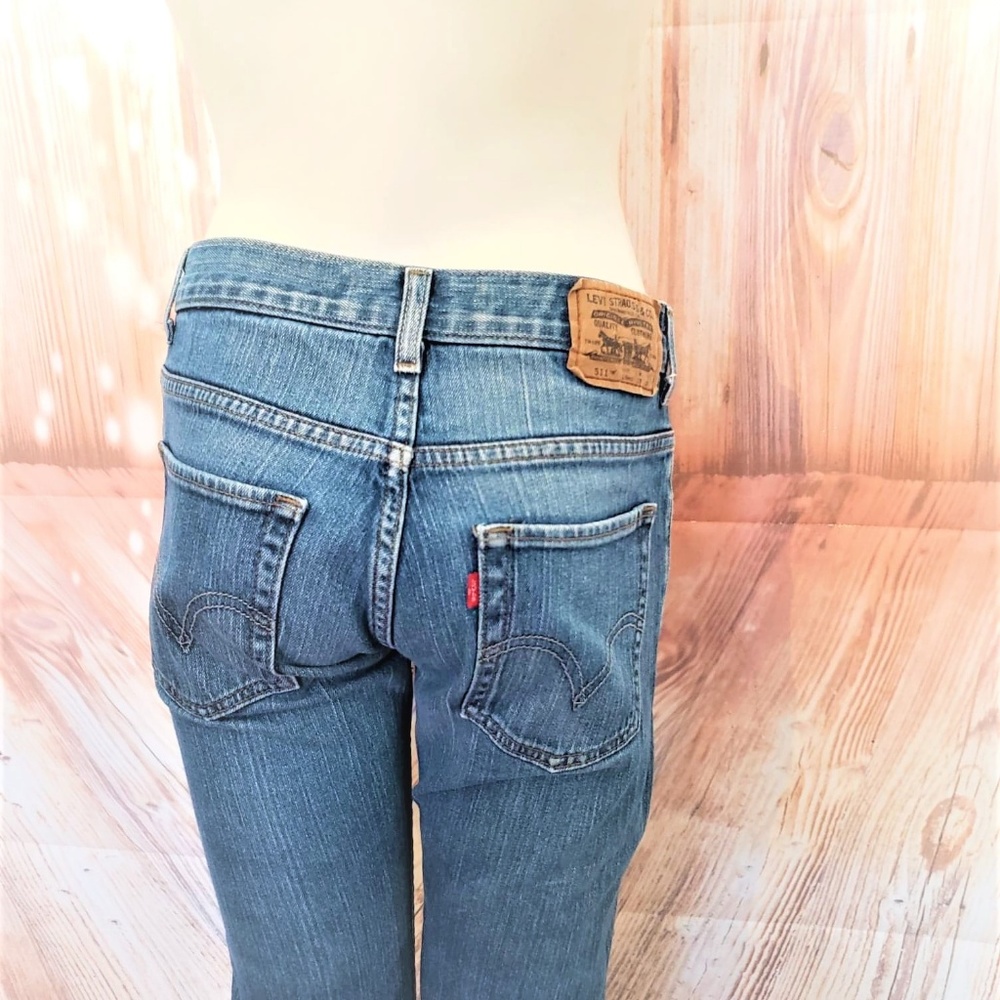 LEVIS 511 SKINNY JEANS RED TAG 28X28 REG
